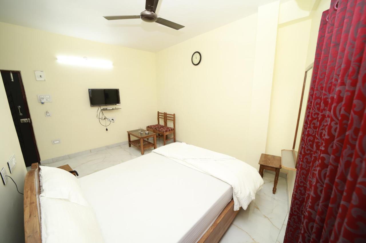 Rishika Guest House And Banquet Kolkata Exterior photo