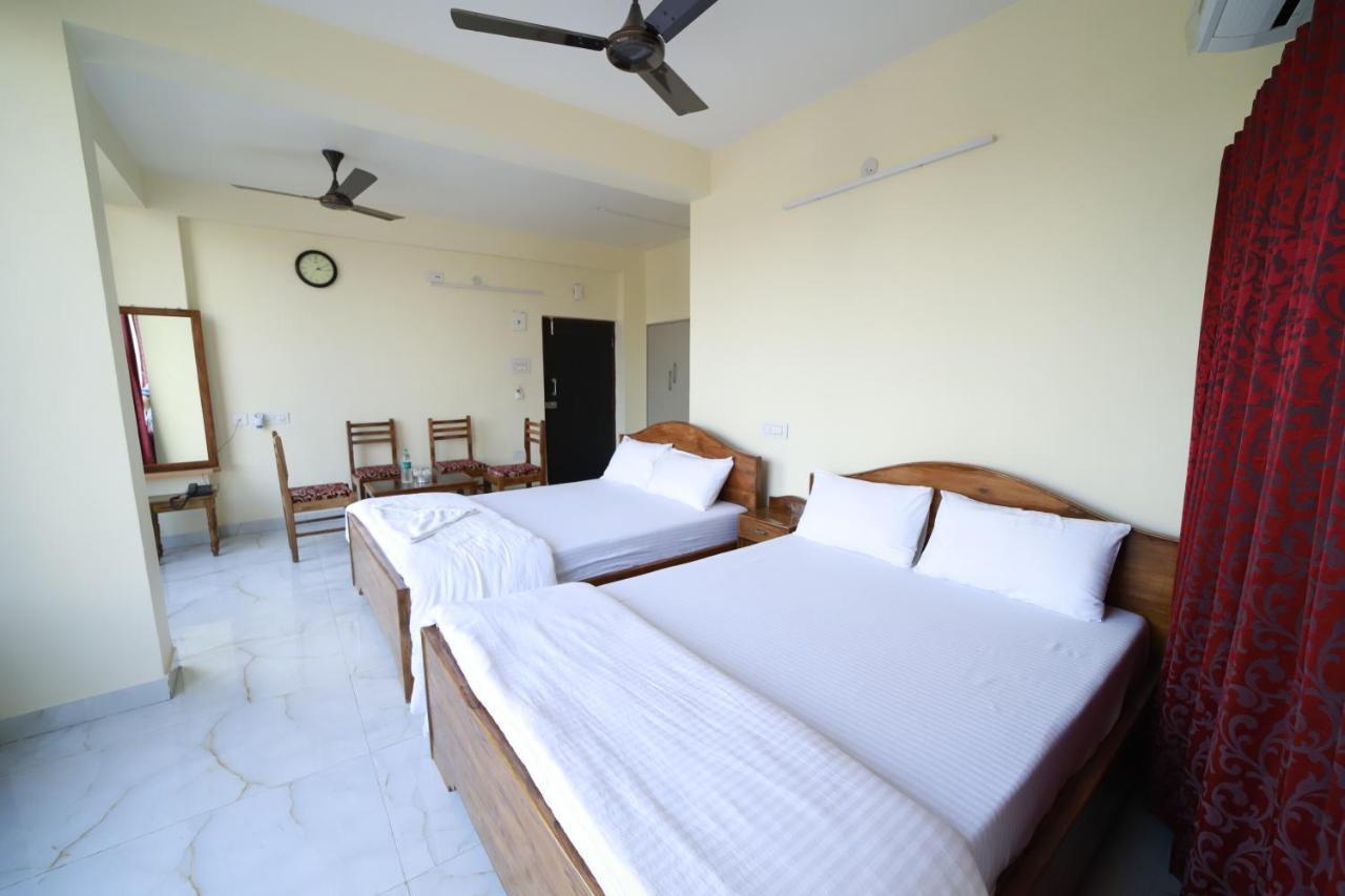 Rishika Guest House And Banquet Kolkata Exterior photo