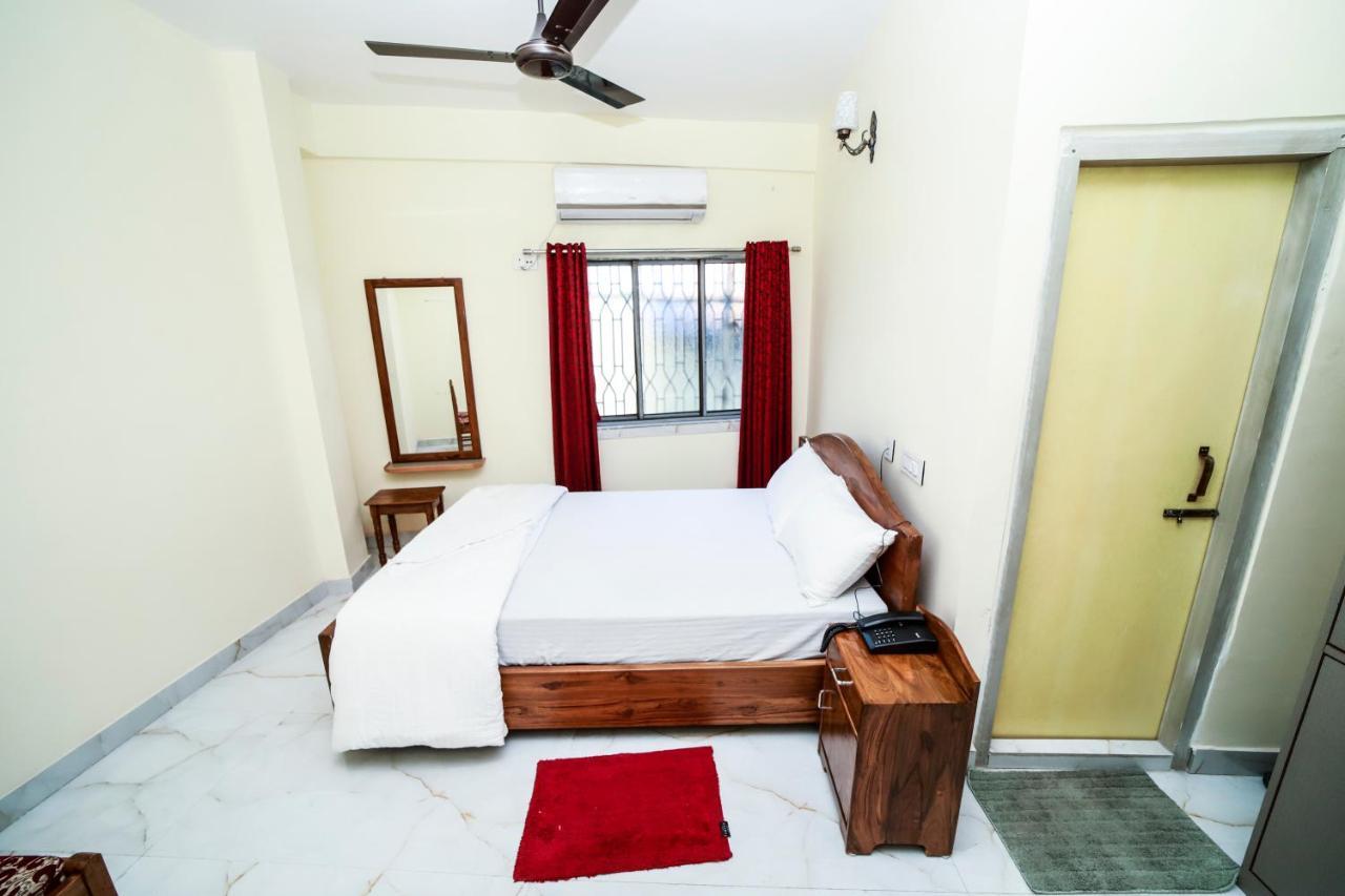 Rishika Guest House And Banquet Kolkata Exterior photo