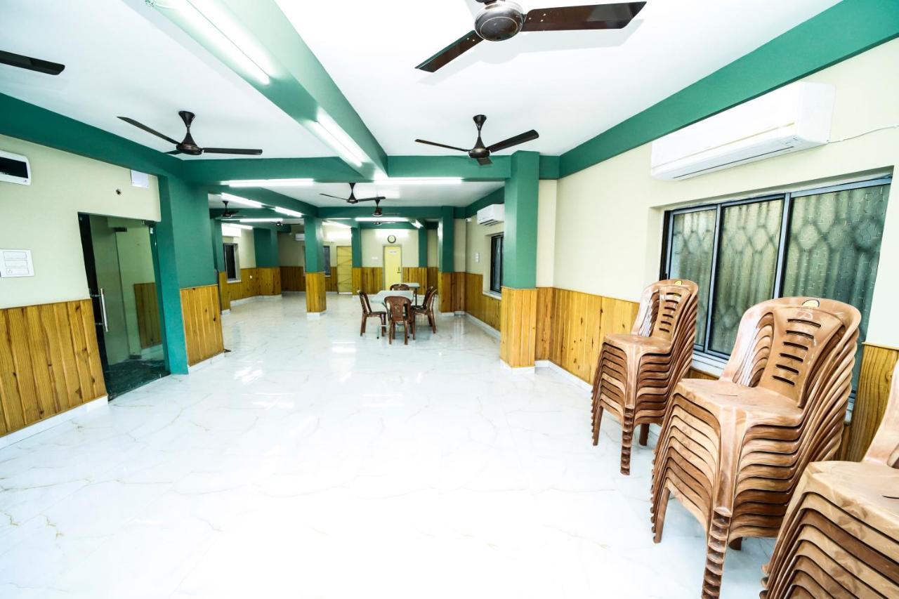 Rishika Guest House And Banquet Kolkata Exterior photo